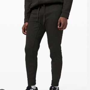 Lululemon Mens welter weight joggers dark olive green black S